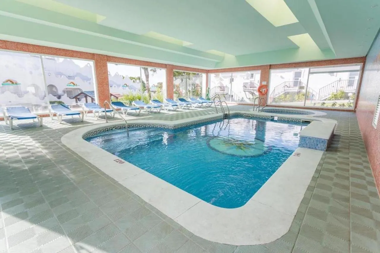 Casa Romero - Beautiful Villa, Best Corner By Pools,Resort Facilities, Full Kitchen, 3 Terraces, Internet Marbella 0*,  España