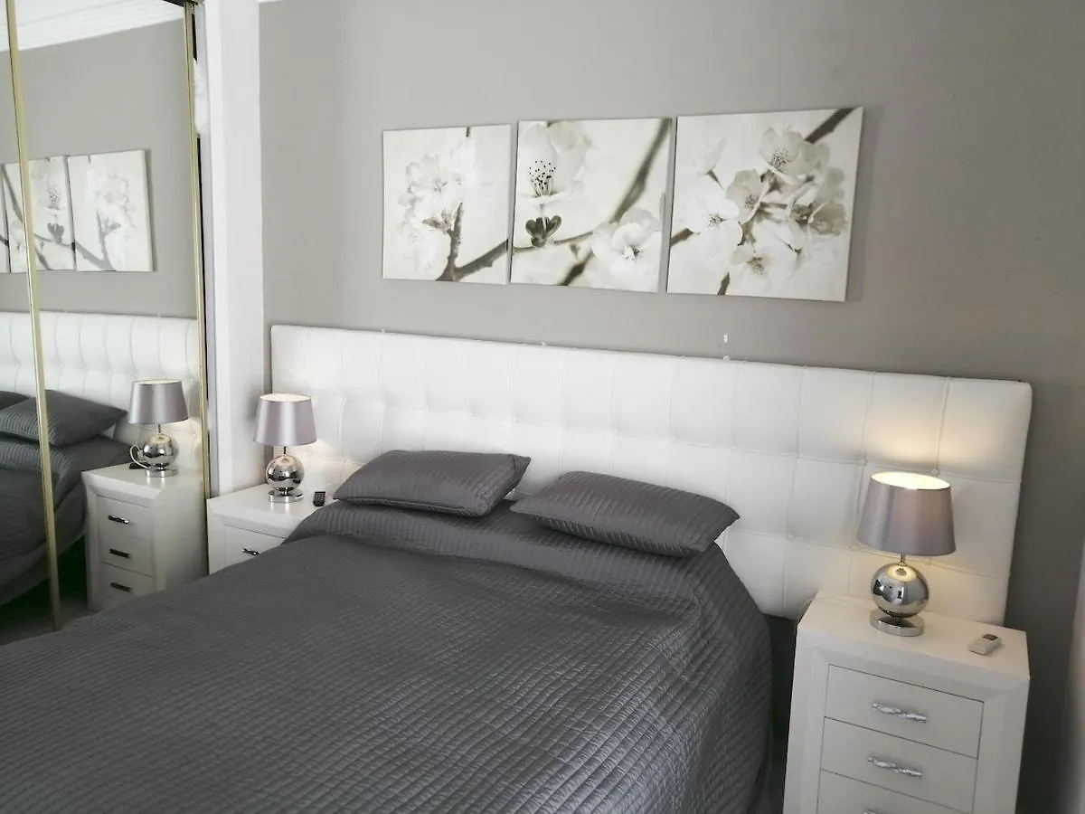 Casa Romero - Beautiful Villa, Best Corner By Pools,Resort Facilities, Full Kitchen, 3 Terraces, Internet Marbella España
