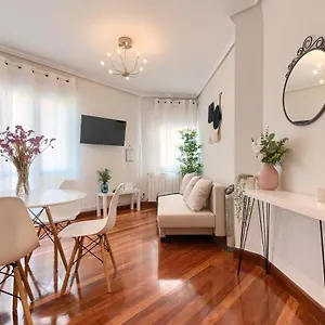 https://apartamento-junto-al-ayuntamiento.bilbaohotelsspain.com